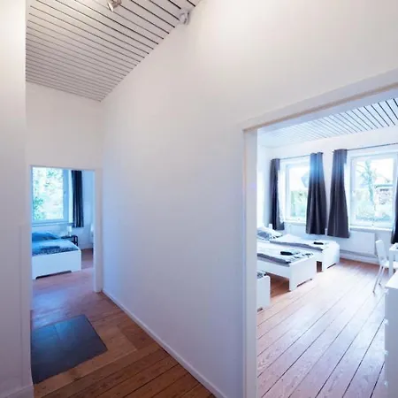 Apartment Monteurwohnung-fuer-9-personen-in-guelzow-wlan-aufenthaltsraum-parkplatz-naehe-hamburg-gwhe1302