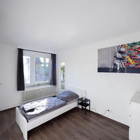 Apartment Monteurwohnung-fuer-9-personen-in-guelzow-wlan-aufenthaltsraum-parkplatz-naehe-hamburg-gwhe1302 *